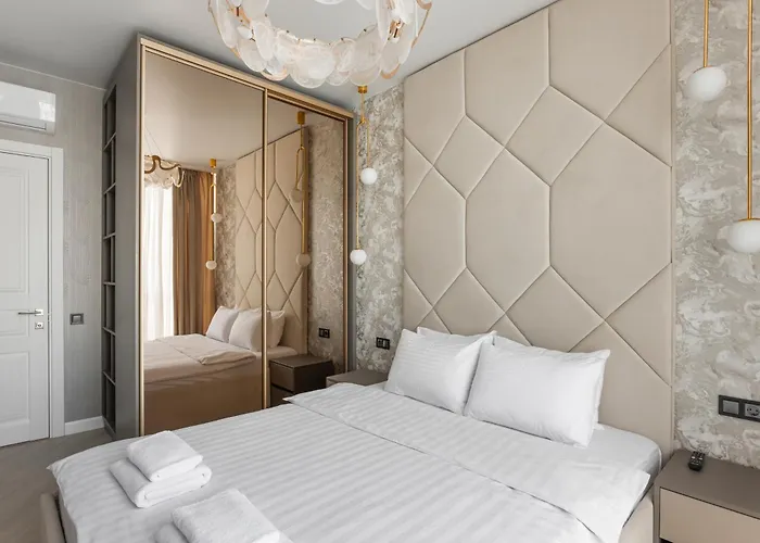 Sea Pearl French Boulevard